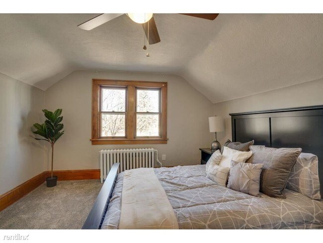 Foto del edificio - 388 Snelling Ave S