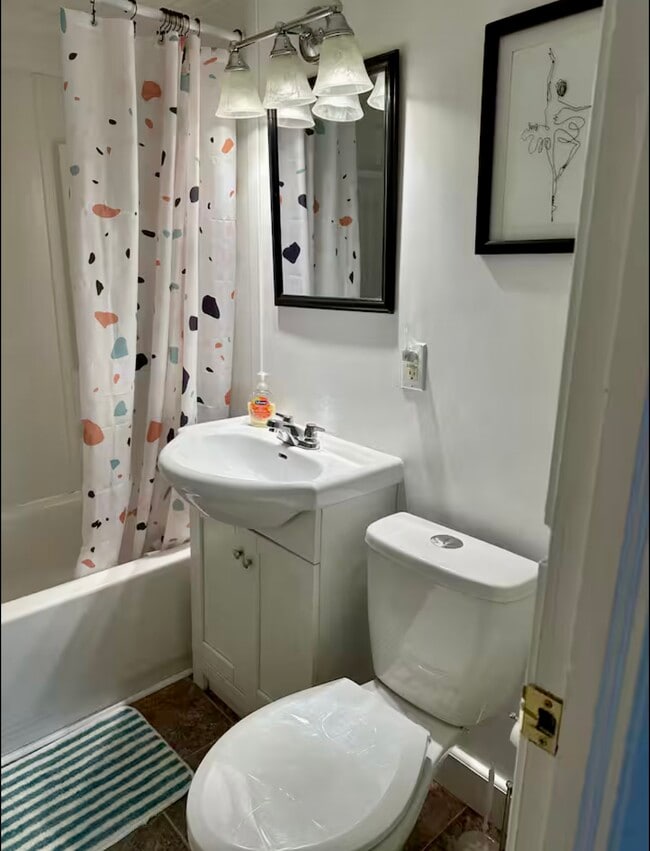 Photo du bâtiment - 75 Cornwall Crescent