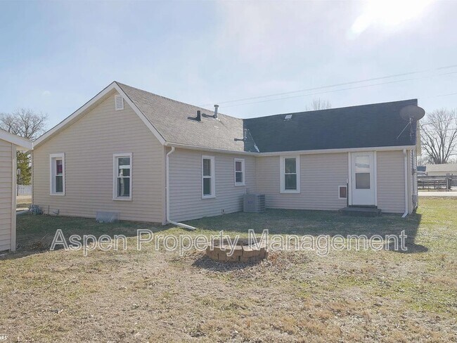 Foto del edificio - 2101 Melvin Ave