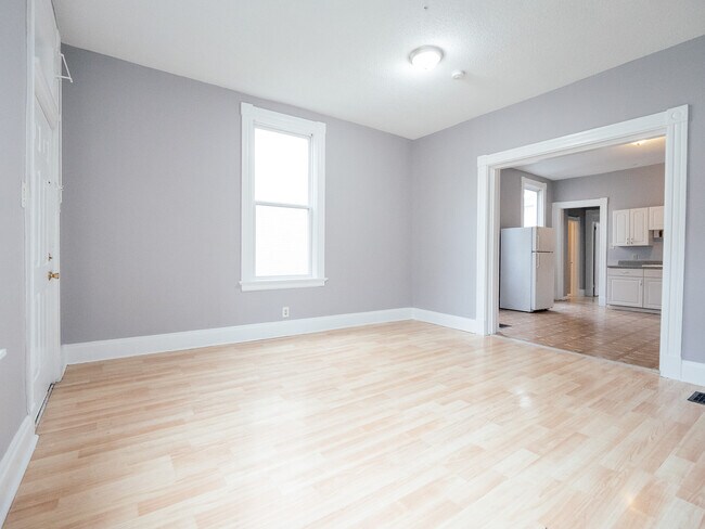 Building Photo - 1172 Kuhlman Ave