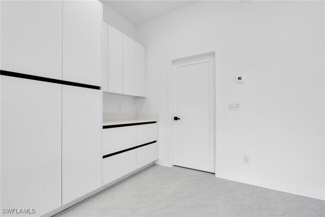 Building Photo - 2611 45th St W