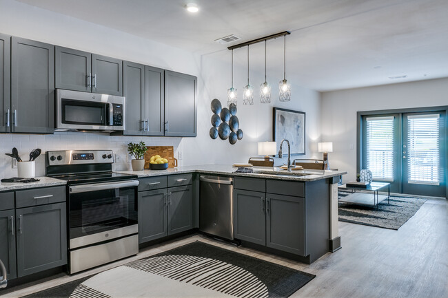 Kitchen - Magnolia Grove Apartments