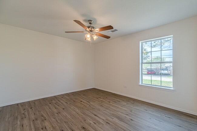 Building Photo - 509 Brown Ave