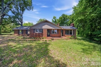 Building Photo - 2988 Great Falls Hwy