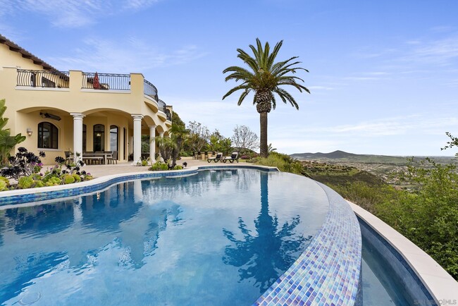 Building Photo - 18233 Via Ambiente