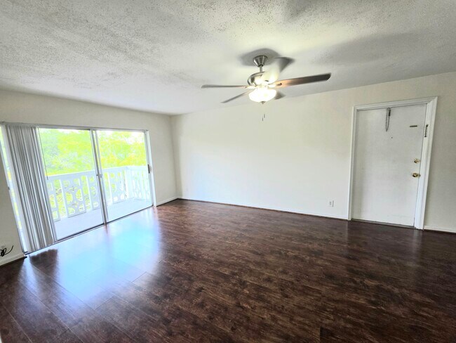 Foto del edificio - 4200 NW 3rd Ct