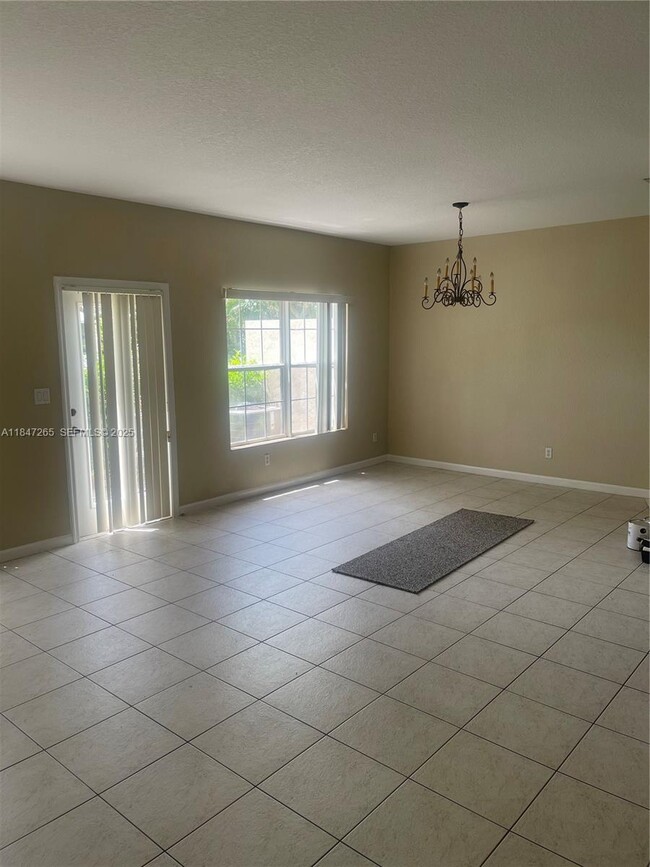 Building Photo - 4203 Cohune Palm Ct