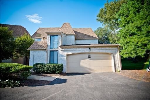 Building Photo - 10 Park Gate Dr