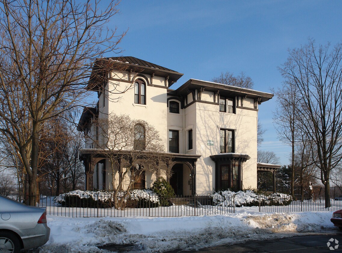 Primary Photo - 154 Wethersfield Ave / Jess Properties LLC