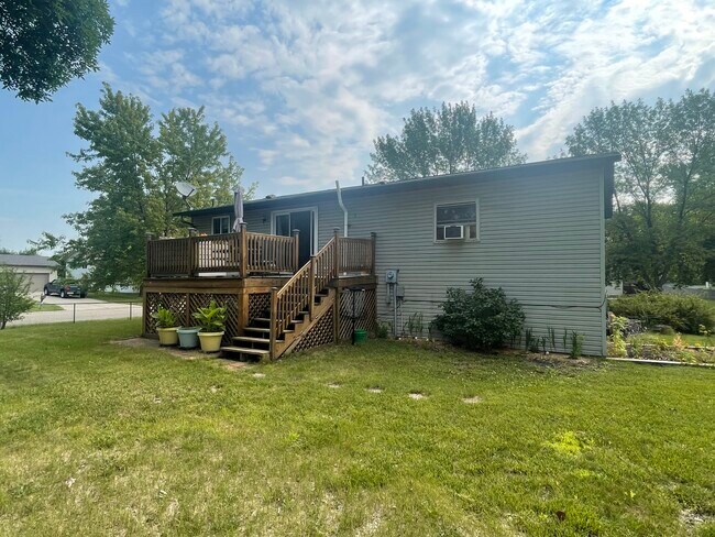 Foto del edificio - 2923 Heatherwood Cir S