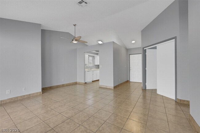 Foto del edificio - 2826 Scotch Heather St