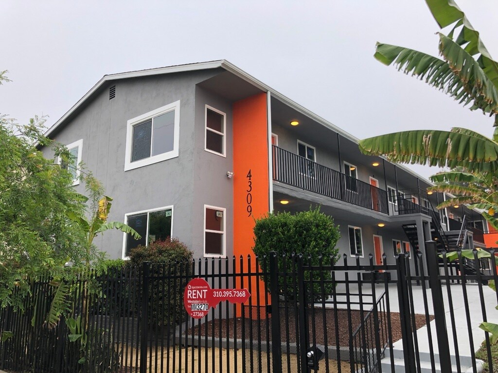 Primary Photo - 4309 W Adams Blvd