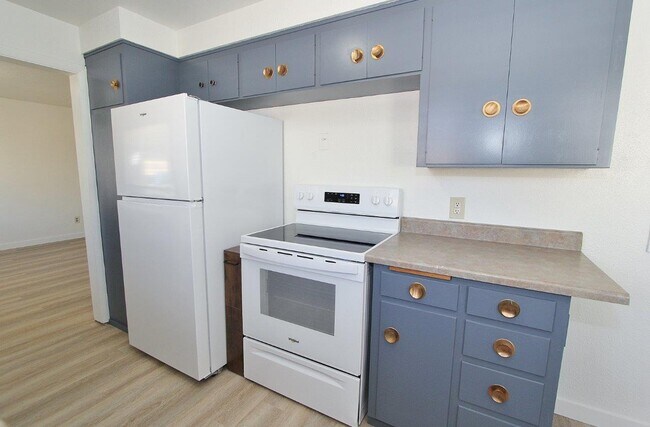 Foto del edificio - 1407 Ellis Ave