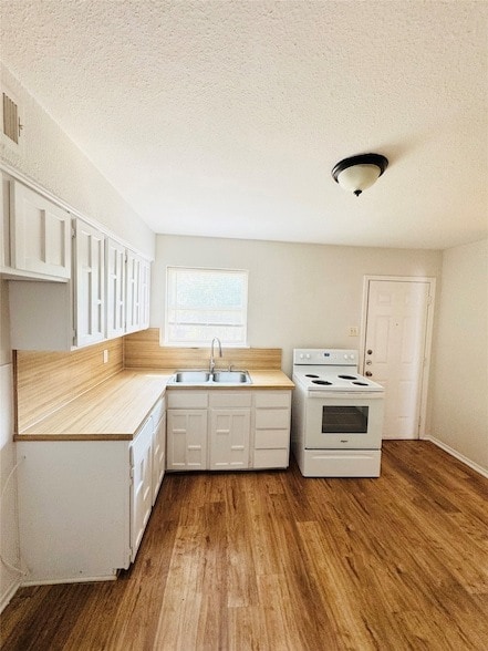 Building Photo - 3114 Healey Dr