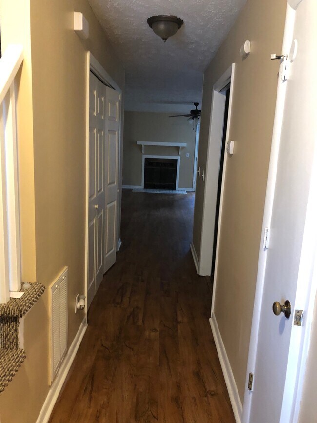 Foto del edificio - 1176 Windham Ct
