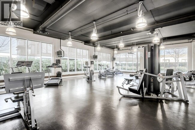 Building Photo - 6233 Katsura St