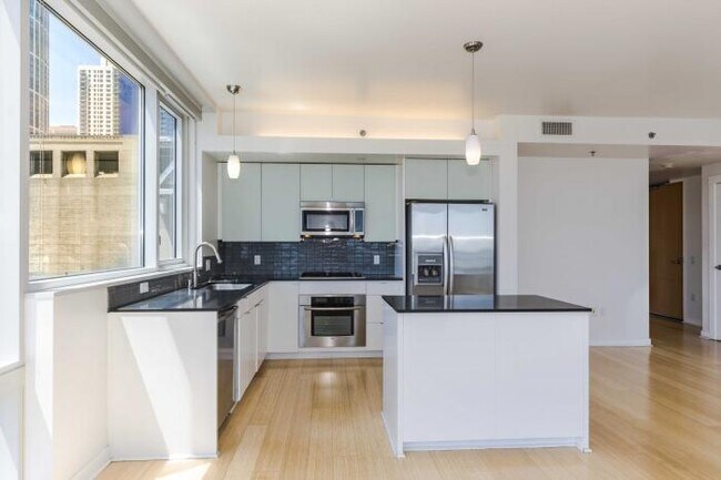Foto del edificio - 2 bedroom in San Francisco CA 94105