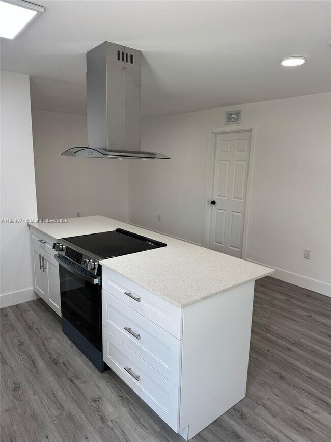 Foto del edificio - 439 E 16th St