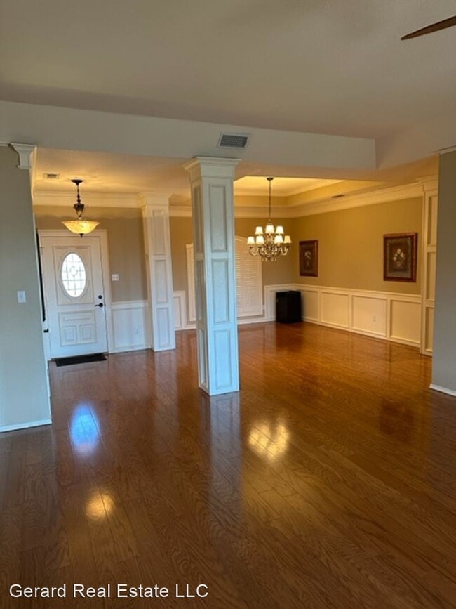 Building Photo - 3 br, 2 bath House - 6441 BAY HILL DR