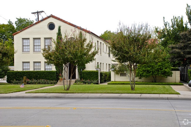 Building Photo - Palm Court Apartments