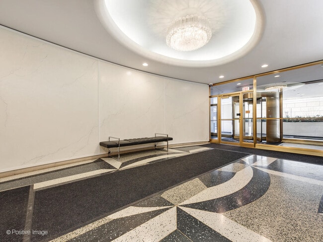 Foto del edificio - 21 W Goethe St