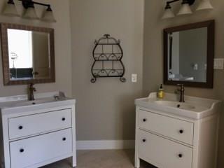 Foto del edificio - 10400 Wolftrap Dr