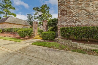 Building Photo - 14719 Barryknoll Ln