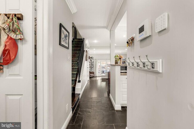 Foto del edificio - 4017 16th St NW