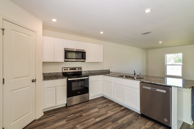 Foto del edificio - 737 Hillview Lp