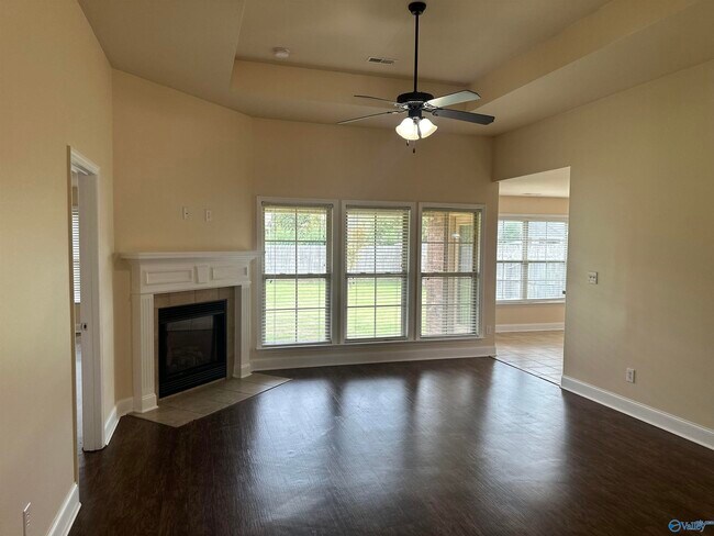 Foto del edificio - 6910 Breyerton Way SE