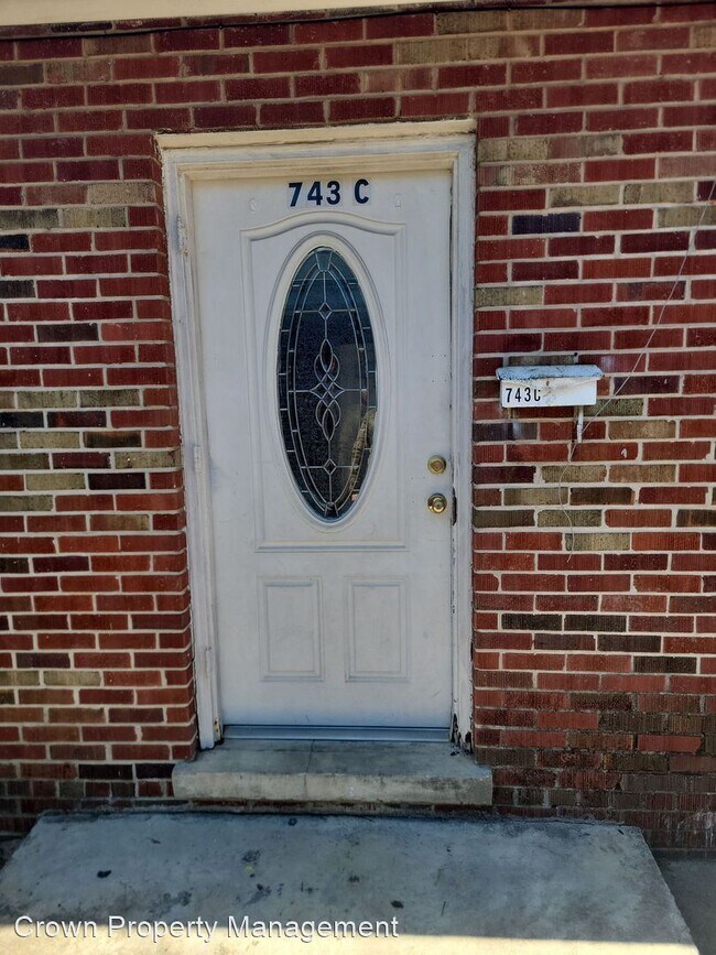 Foto del edificio - 2 br, 1 bath House - 743 C Shull Street