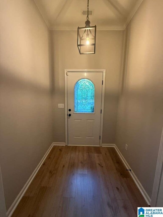 Foto del edificio - 1314 Moss Rose Ln