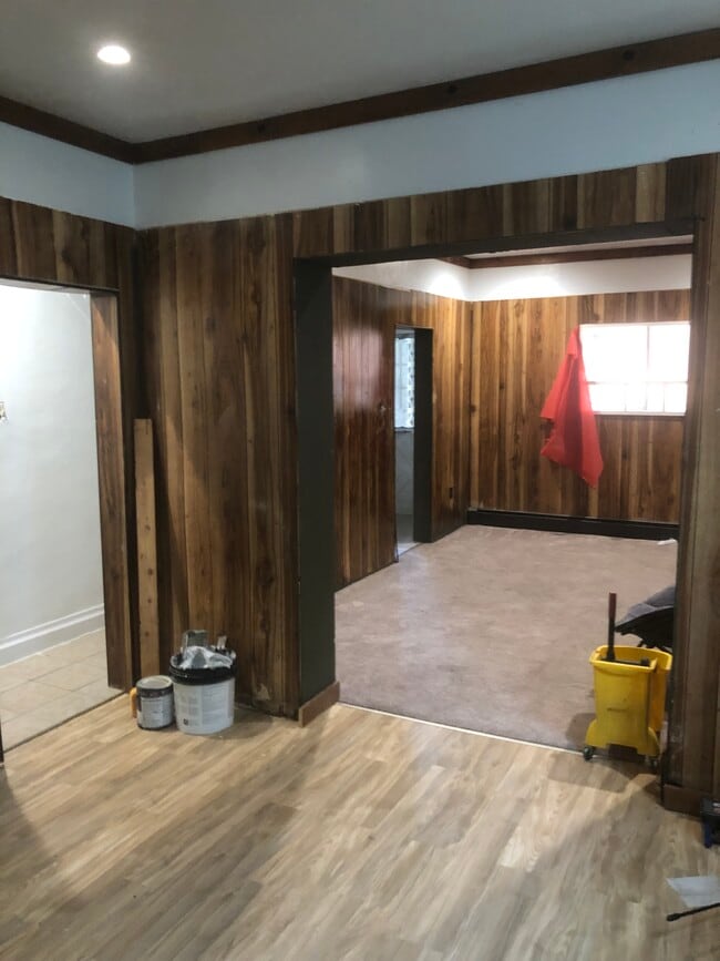 Building Photo - 818 Loyal Way