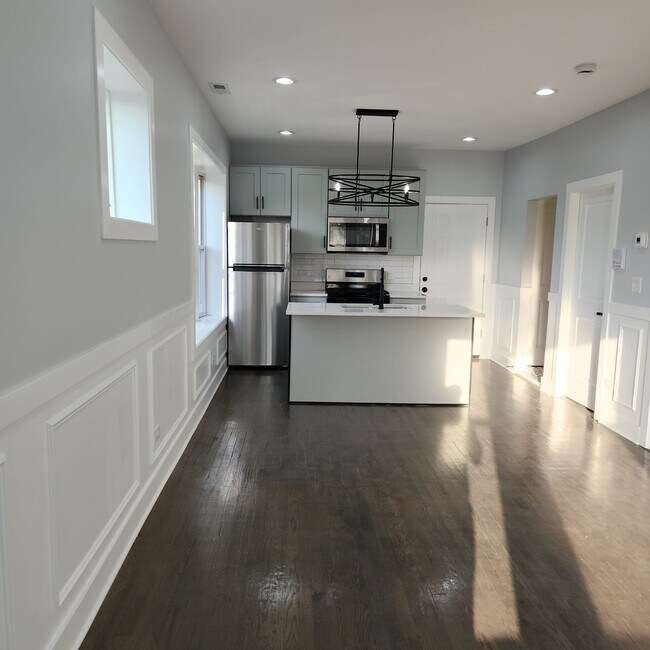 Foto del edificio - 5033 W Wabansia Ave