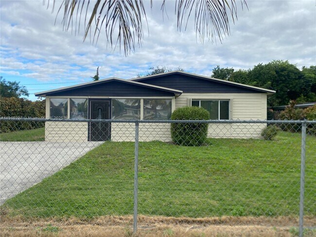 Foto del edificio - 746 NW 3rd St