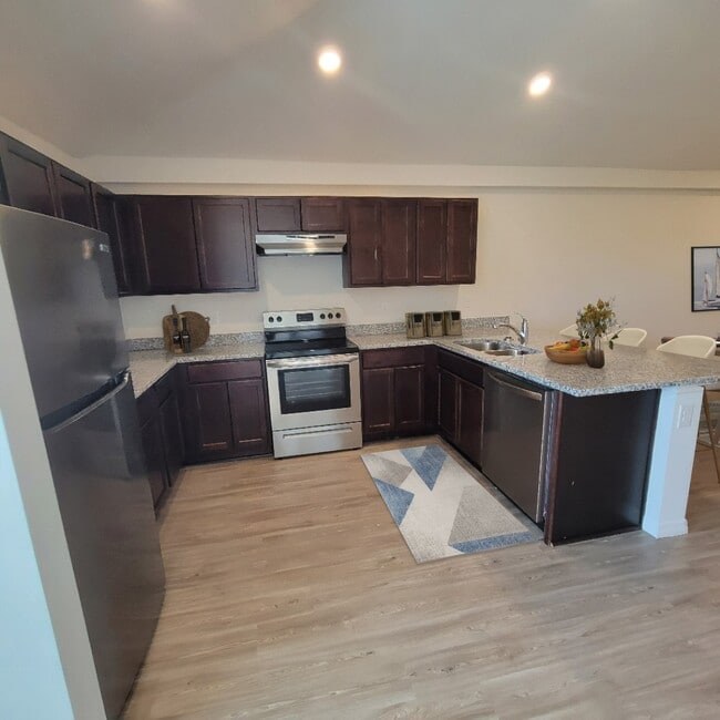 Interior Photo - 27074 Adams St