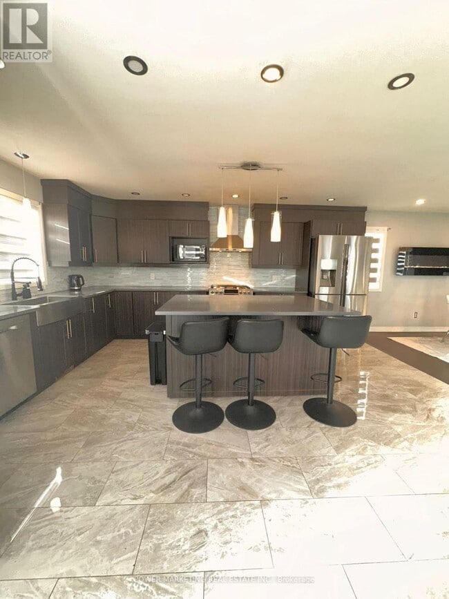 Photo du bâtiment - 1511 Rumford Dr