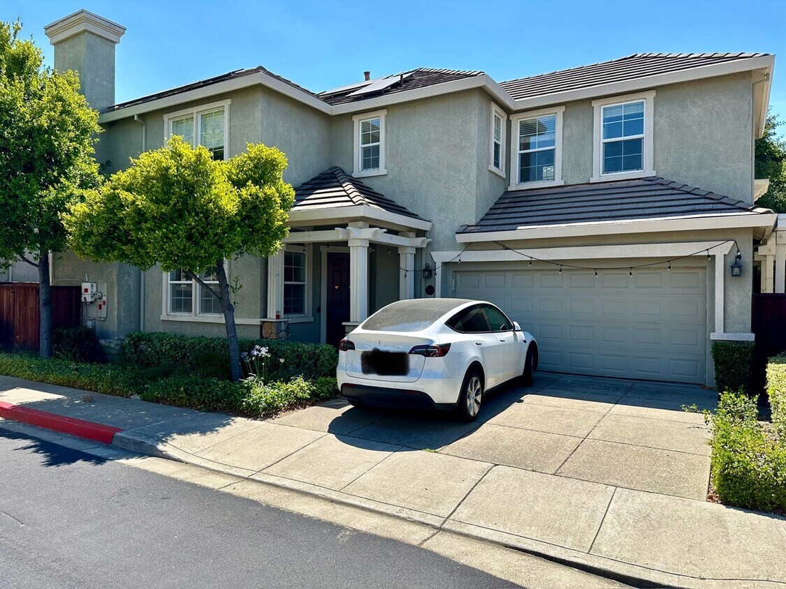 Primary Photo - 3106 Snowdrop Cir