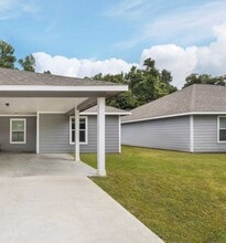 Building Photo - 638 Luke St