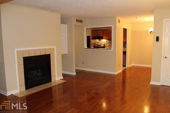 Foto del edificio - 4560 Vinings Central Trace SE