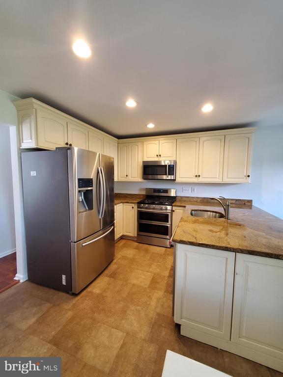 Foto del edificio - 261 Tulip Tree Ct