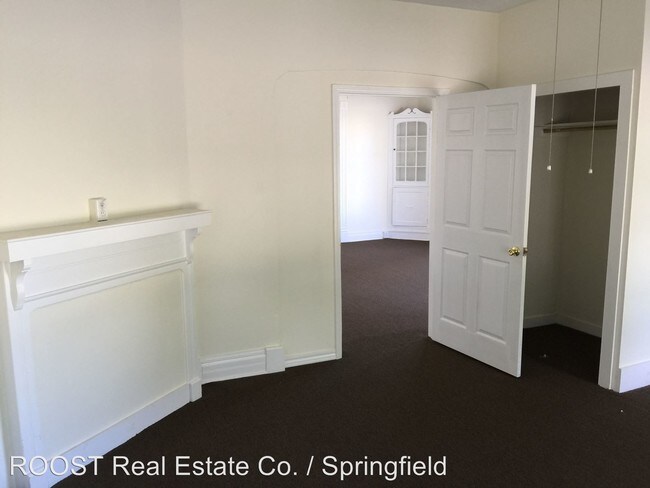 Building Photo - 3 br, 1 bath House - 217 E Southern Ave