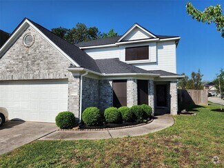 Building Photo - 16928 Valiant Oak St