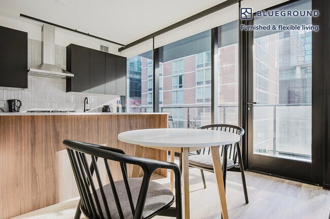 Foto del edificio - 535 N St Clair St