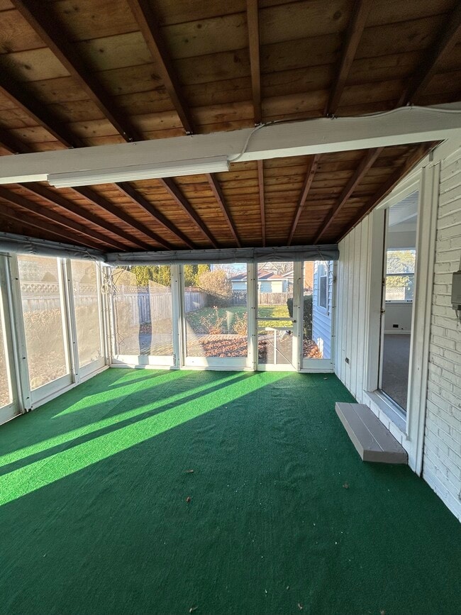 porche cubierto - 2244 Scott Rd