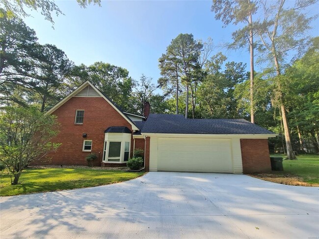 Foto del edificio - 6474 Halcyon Dr