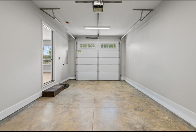 Foto del edificio - 212 Doe Run Blvd