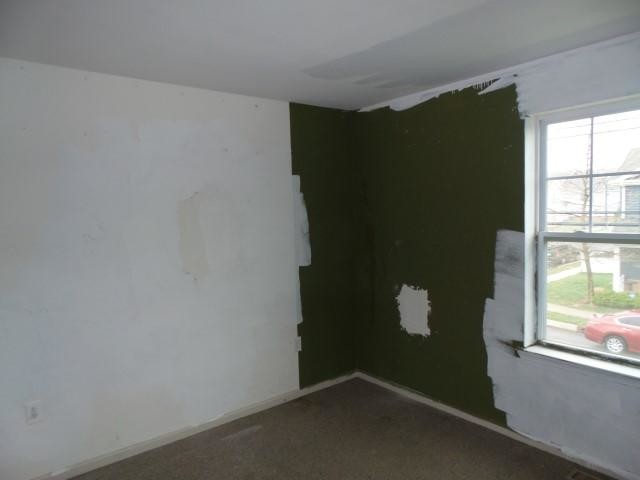 Building Photo - 3 bedroom in Camden New Jersey 08104