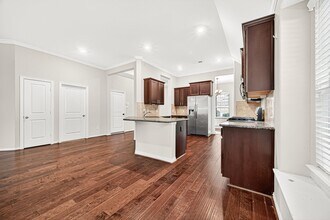 Building Photo - 2803 Monarch Xing