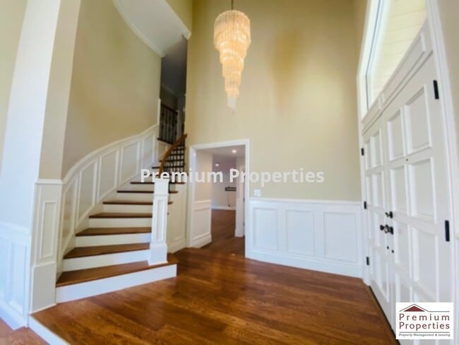 Building Photo - 732 Graham Ct